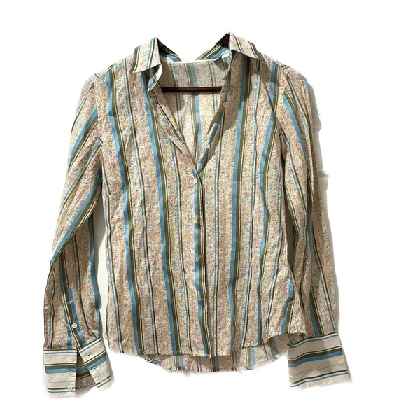 Robert Graham Tops - Robert Graham Printed Blouse
